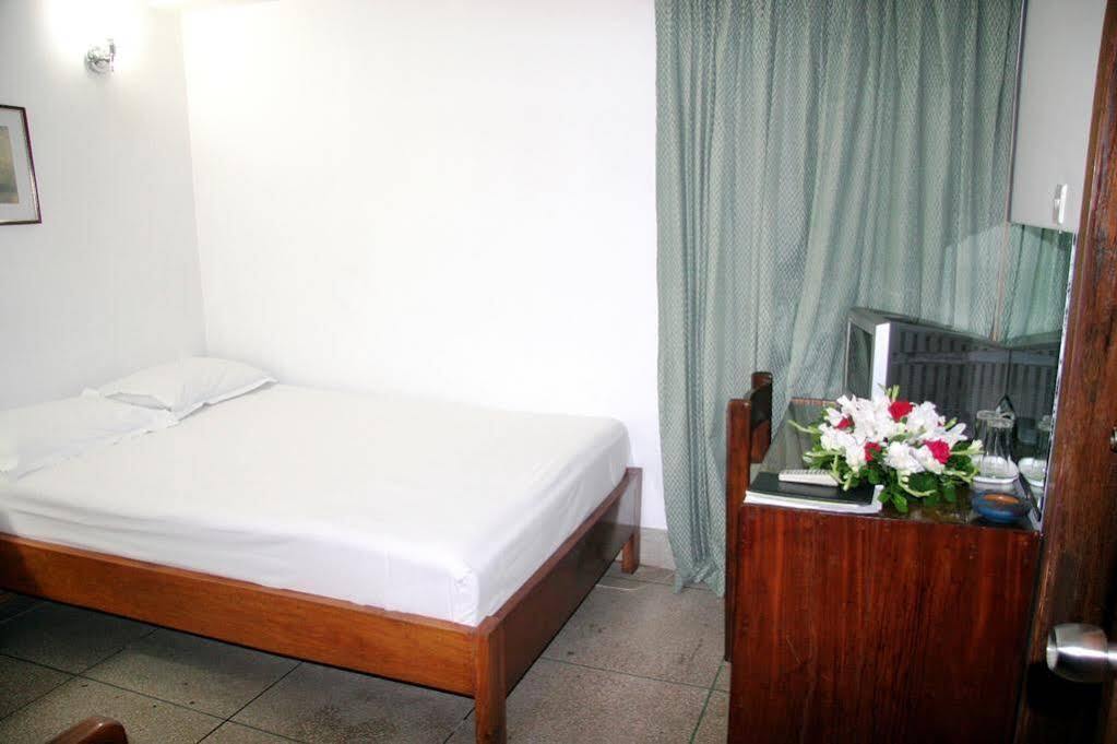 White House Hotel - City Center Dhaka Exterior foto